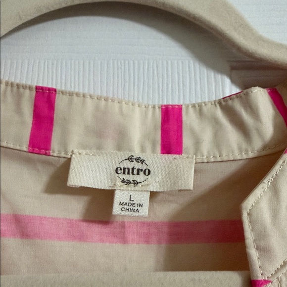 Entro Pink and Cream Striped Puff Sleeve Ruffle V Neck Blouse Size Large - Picture 2 of 6